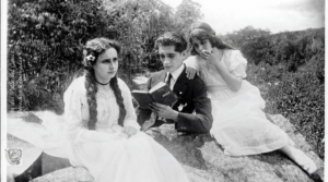 Lee más sobre el artículo Cine Patrimonial Vallecaucano: la memoria que suena mes a mes